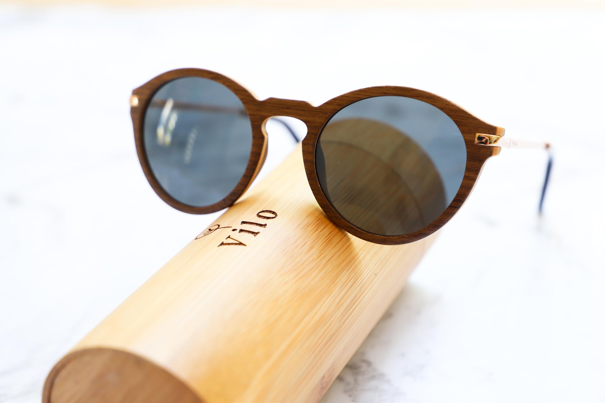 Vilo - Wooden Sunglasses - EcoLife Box